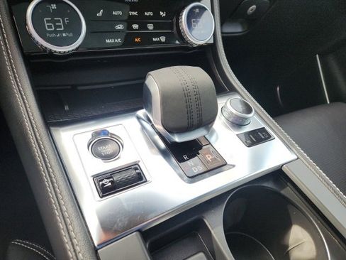 Used 2025 Jaguar F-PACE R-Dynamic S image 30