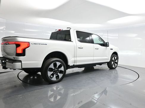Used 2024 Ford F150 Lightning Platinum AWD/4WD image 32