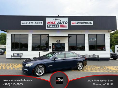 Used 2015 BMW 750Li xDrive AWD/4WD image 1