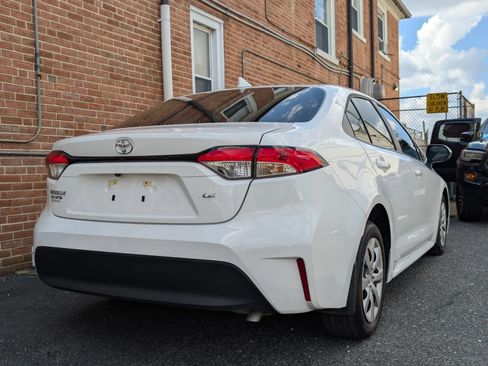 Used 2026 Toyota Corolla LE FWD image 8