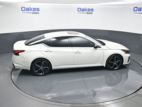 Used 2024 Nissan Altima 2.5 SR w/ SR Premium Package image 52