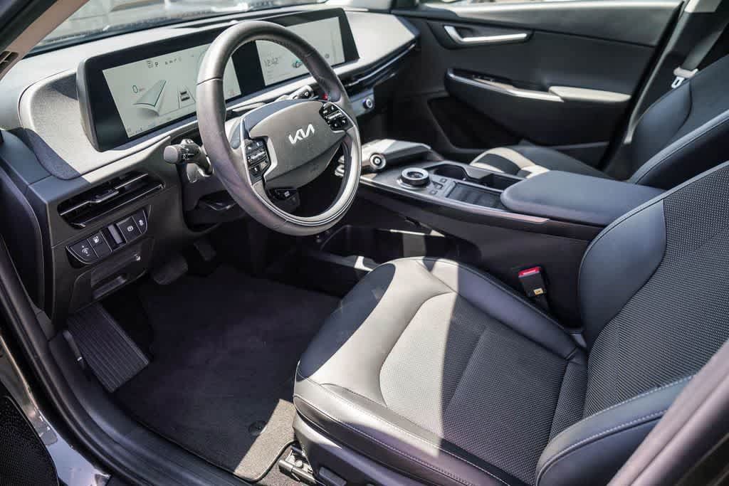 Certified 2023 Kia EV6 Light RWD image 16