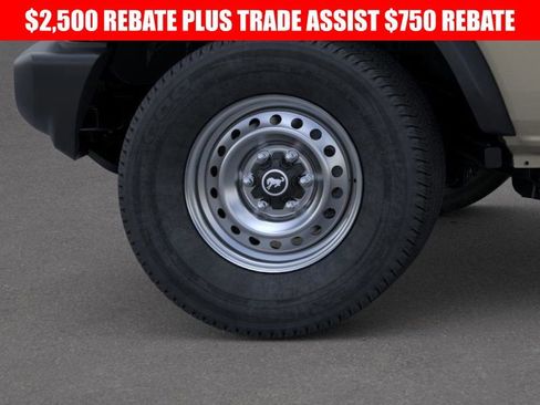 New 2025 Ford Bronco 4-Door image 21