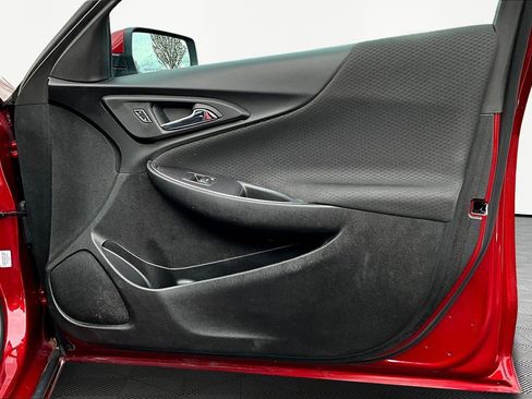 Used 2021 Chevrolet Malibu LT image 27