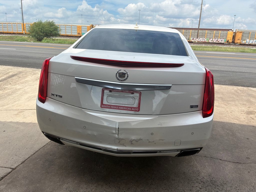 Used 2013 Cadillac XTS Platinum FWD image 11