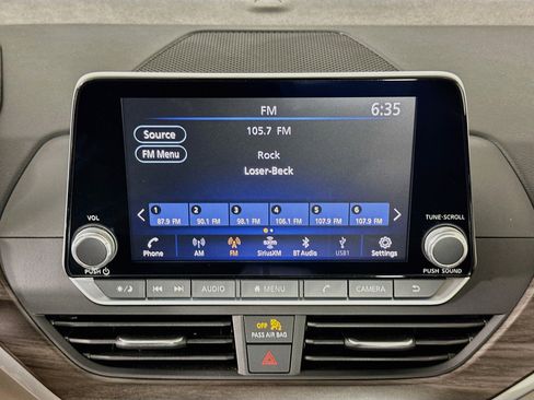 Used 2023 Nissan Altima 2.5 SV AWD/4WD image 21