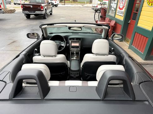 Used 2015 Lexus IS 250C image 17