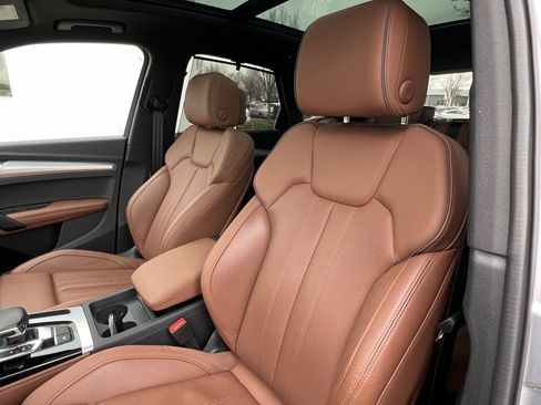 Used 2025 Audi Q5 2.0T Premium Plus w/ Premium Plus Package image 16