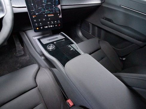 Used 2025 Polestar Polestar 3 image 9