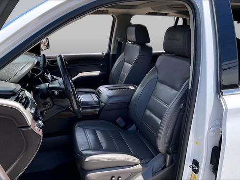 Used 2019 GMC Yukon Denali w/ Denali Ultimate Package AWD/4WD image 8