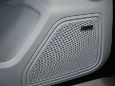Certified 2026 Porsche Macan Turbo AWD/4WD image 21