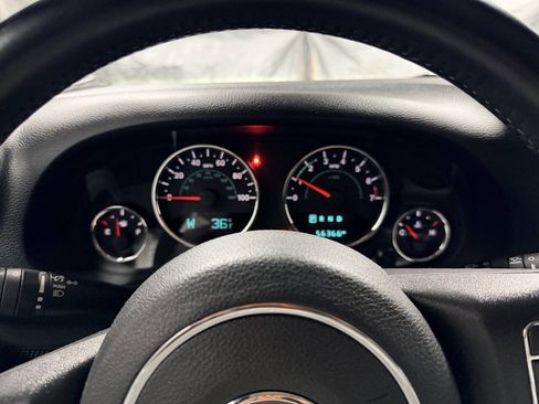 Used 2018 Jeep Wrangler Sahara w/ Connectivity Group image 12