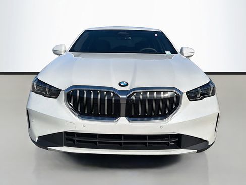 New 2026 BMW 530i xDrive w/ Premium Package image 9
