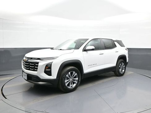 Used 2025 Chevrolet Equinox LT FWD image 10