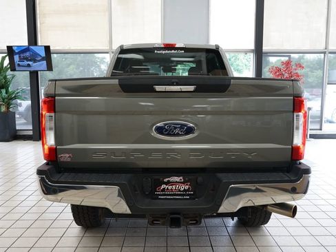 Used 2019 Ford F250 XLT w/ XLT Premium Package AWD/4WD image 16