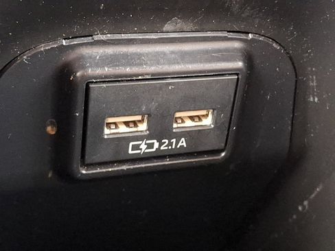 Used 2021 Toyota RAV4 XLE AWD/4WD image 29