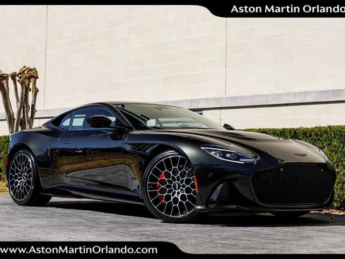 Used 2023 Aston Martin DBS Coupe image 37