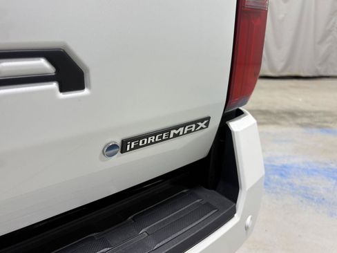 Used 2024 Toyota Tacoma TRD Sport w/ TRD Sport Premium Package AWD/4WD image 21