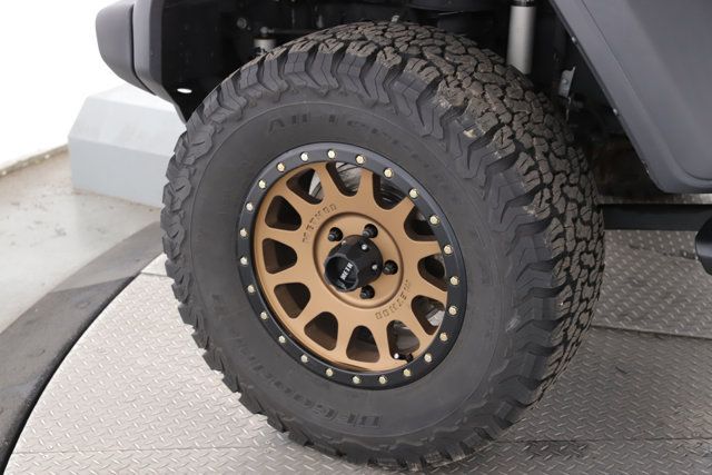 Used 2024 Jeep Wrangler Unlimited Sport AWD/4WD image 13