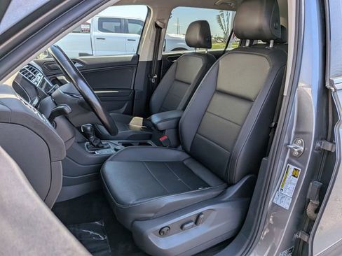 Used 2019 Volkswagen Tiguan SE AWD/4WD image 13
