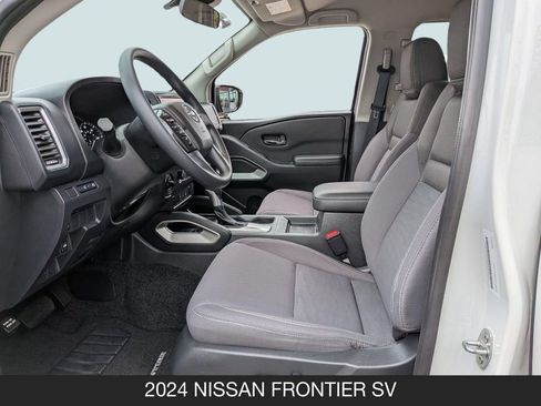 Used 2024 Nissan Frontier SV w/ Technology Package AWD/4WD image 14