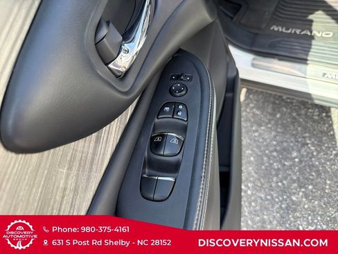 Used 2018 Nissan Murano SL w/ Midnight Edition Package image 11