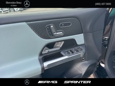 Used 2026 Mercedes-Benz GLB 250 image 13