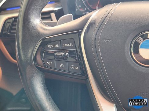 Used 2021 BMW 530i w/ Convenience Package image 30