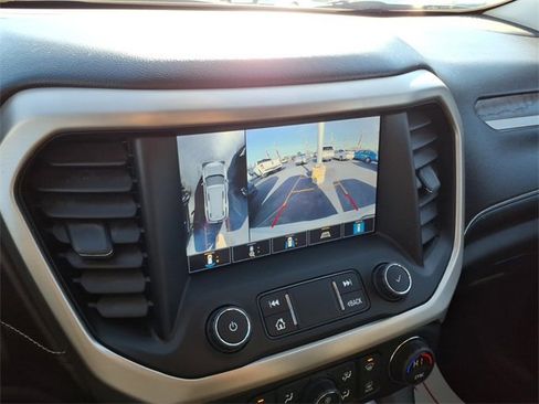 Used 2022 GMC Acadia Denali w/ Denali Technology Package image 21