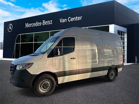 New 2025 Mercedes-Benz Sprinter 2500 image 6