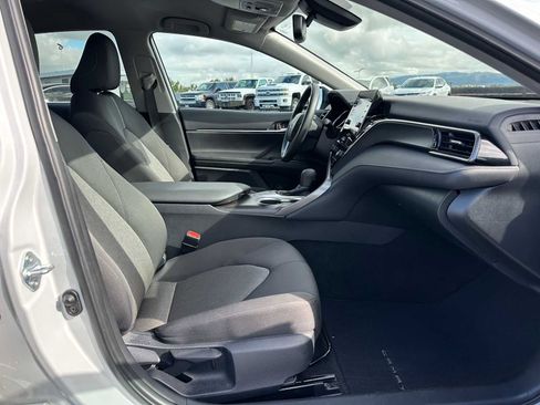 Used 2024 Toyota Camry LE image 10