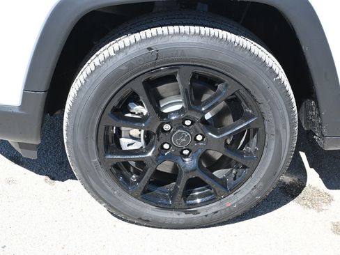 New 2026 Jeep Compass Latitude AWD/4WD image 6