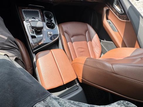 Used 2019 Audi Q7 3.0T Premium w/ Cold Weather Package image 31