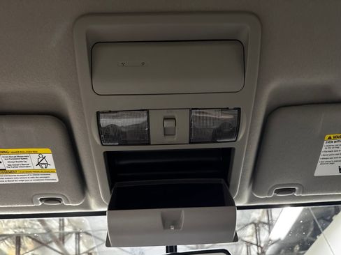 Used 2020 Nissan Frontier SV w/ Midnight Edition Floor Mats AWD/4WD image 27