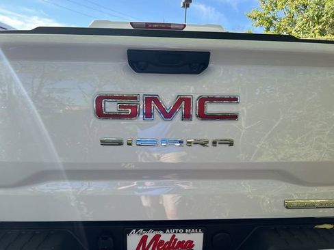New 2026 GMC Sierra 1500 Elevation image 6