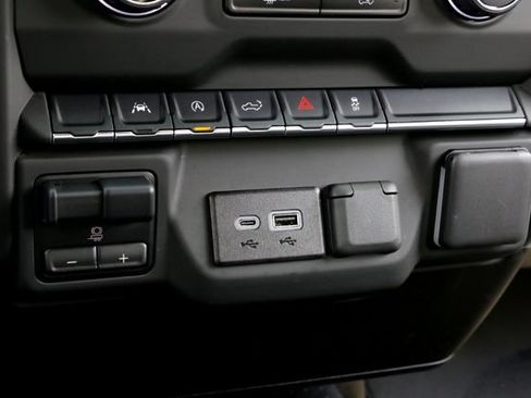 Used 2025 Chevrolet Silverado 1500 Custom AWD/4WD image 18
