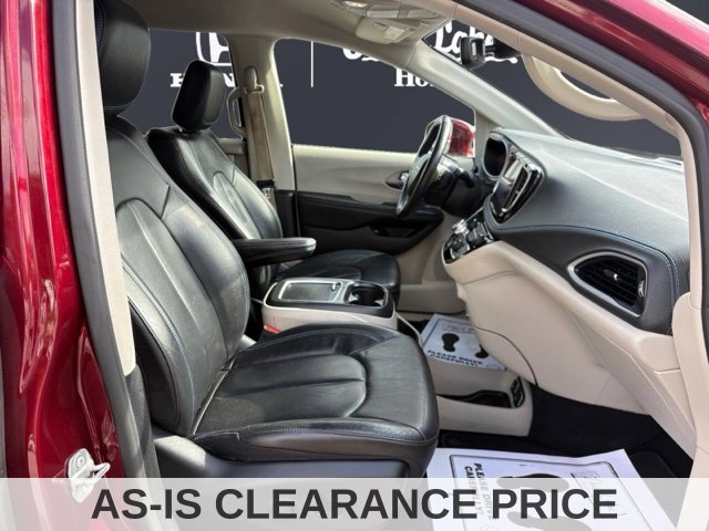 Used 2021 Chrysler Pacifica Touring-L FWD image 16