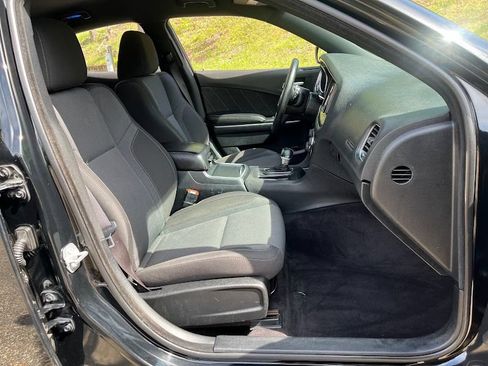 Used 2017 Dodge Charger R/T RWD image 35