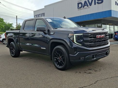 Used 2025 GMC Sierra 1500 Elevation AWD/4WD image 3