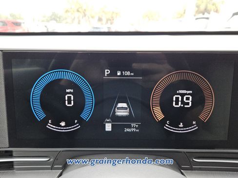 Used 2025 Hyundai Kona SEL image 21