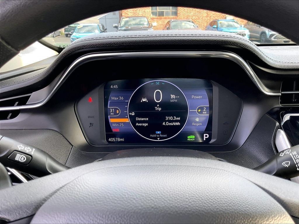 Used 2022 Chevrolet Bolt EUV LT w/ Driver Confidence Package FWD image 24