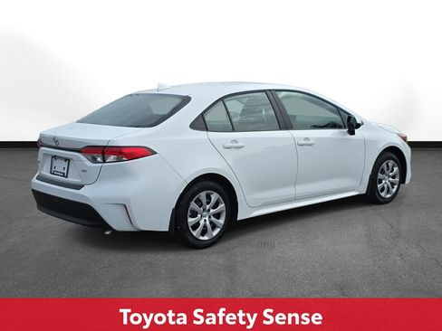 Certified 2026 Toyota Corolla LE FWD image 7