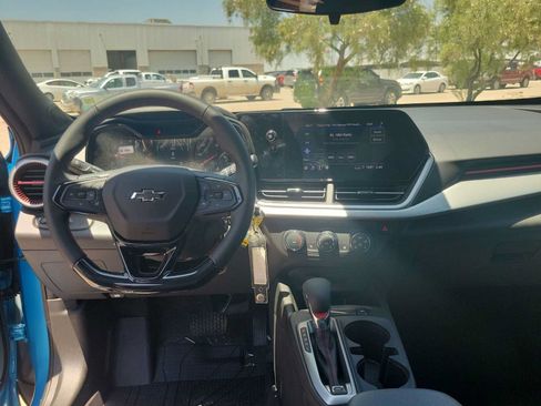 New 2026 Chevrolet Trax RS w/ Sunroof Package FWD image 14