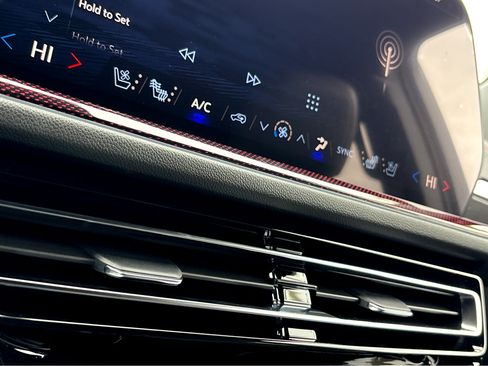 New 2026 Chevrolet Traverse RS FWD image 10