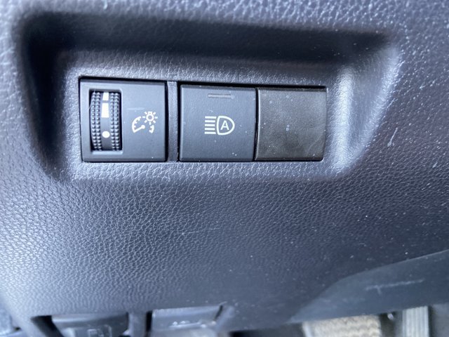 Used 2021 Toyota RAV4 XLE FWD image 44