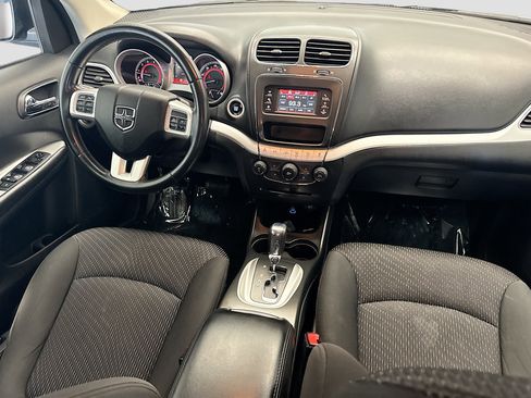 Used 2018 Dodge Journey SE w/ Connectivity Group image 12