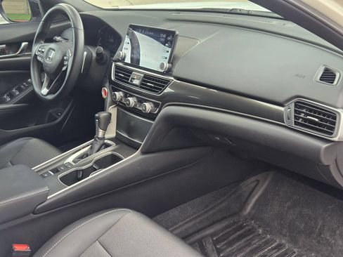 Used 2021 Honda Accord Sport image 29