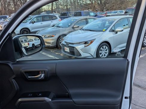 Certified 2023 Toyota Tacoma TRD Sport image 20