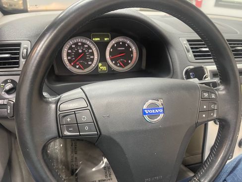 Used 2011 Volvo C70 T5 w/ Convenience Pkg FWD image 32