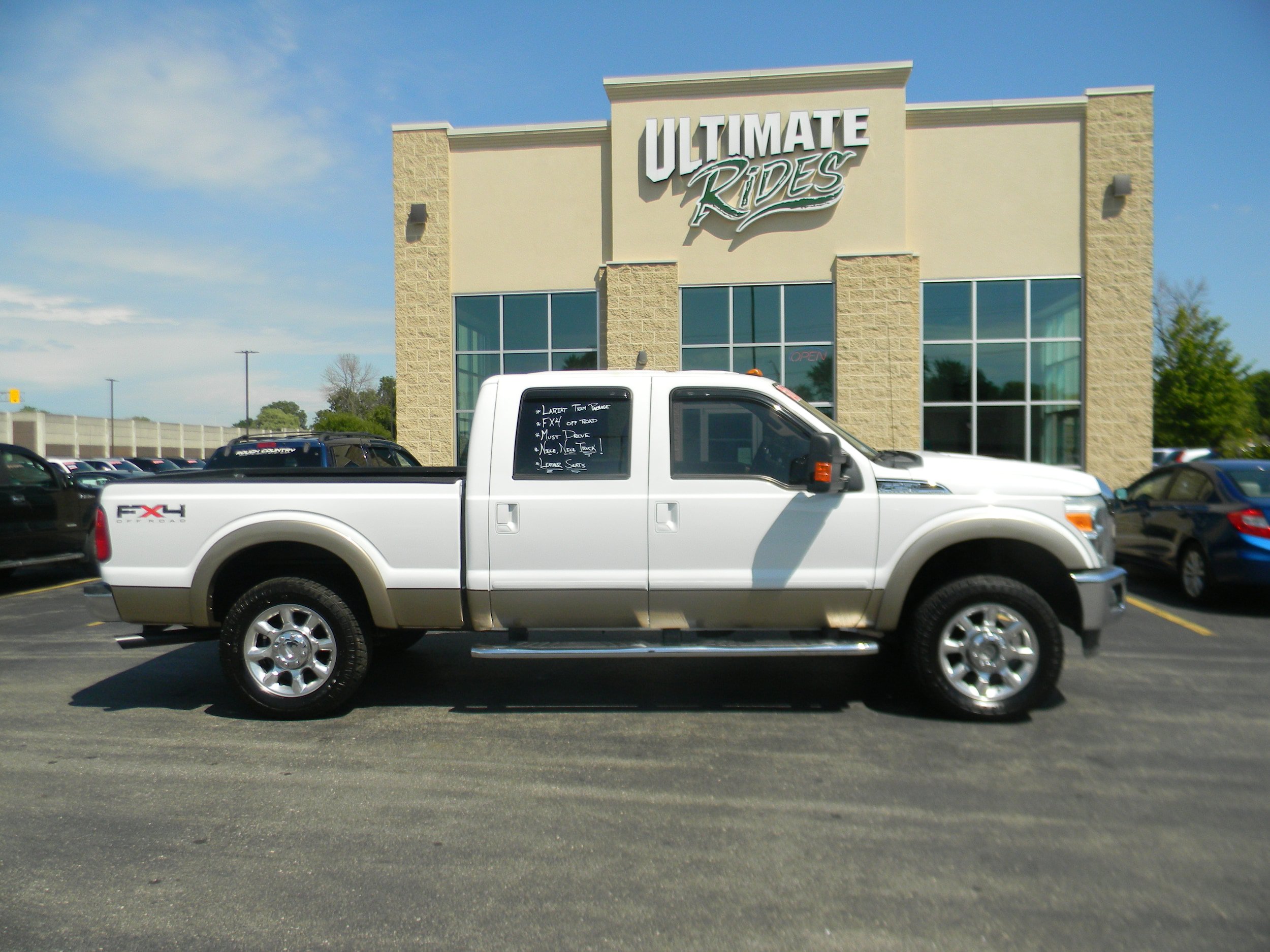 Used 2011 Ford F250 Lariat w/ Lariat Interior Pkg AWD/4WD image 1